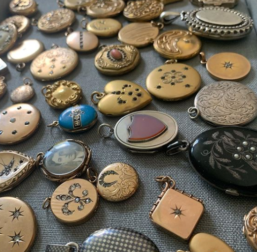 Antique and Vintage Lockets, Cleaning Techniques 