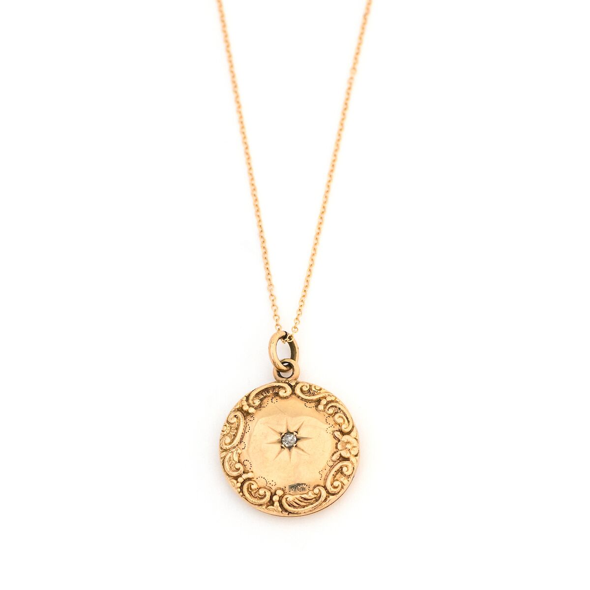 10K Gold Wreath & Diamond Star Locket