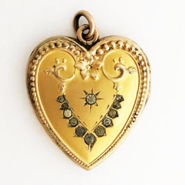 Victorian Floral Heart Locket