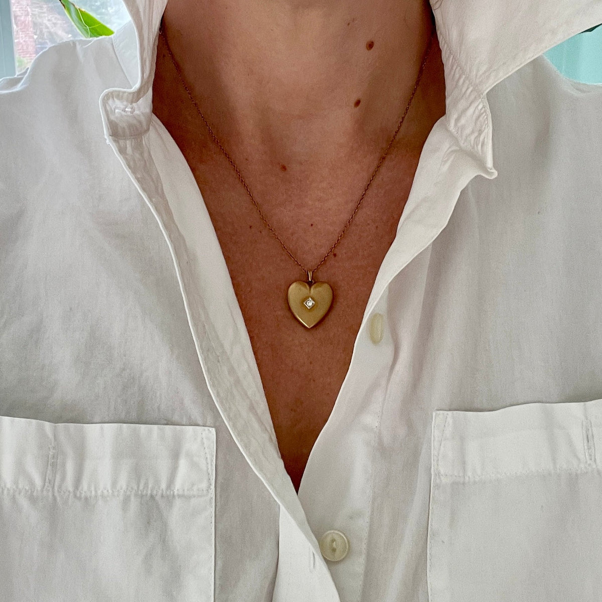 10K Gold Matte Diamond Heart Antique Locket