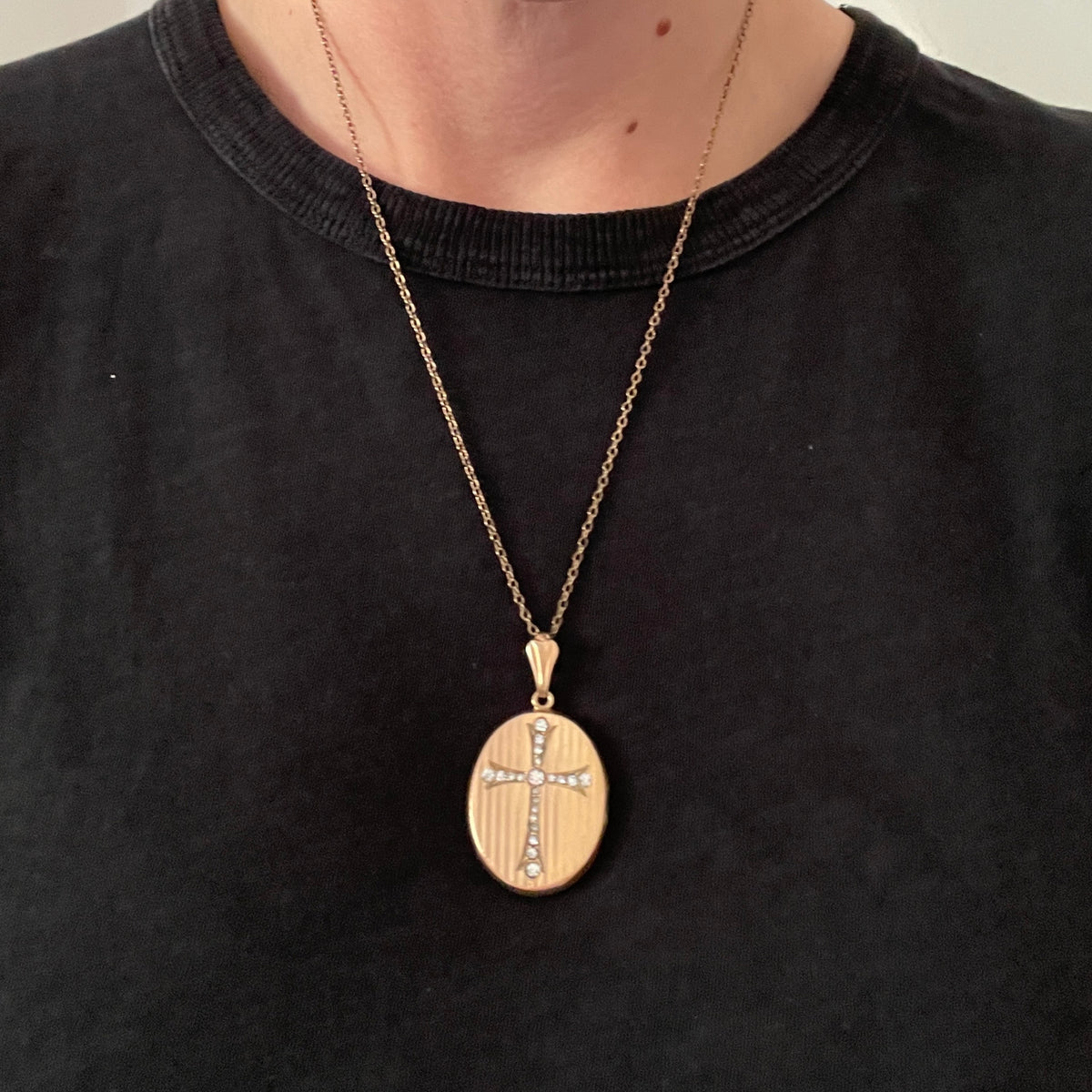 Pinstripe Cross Oval Antique Locket