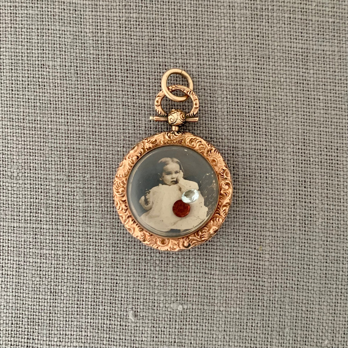 9K Gold Portrait Locket