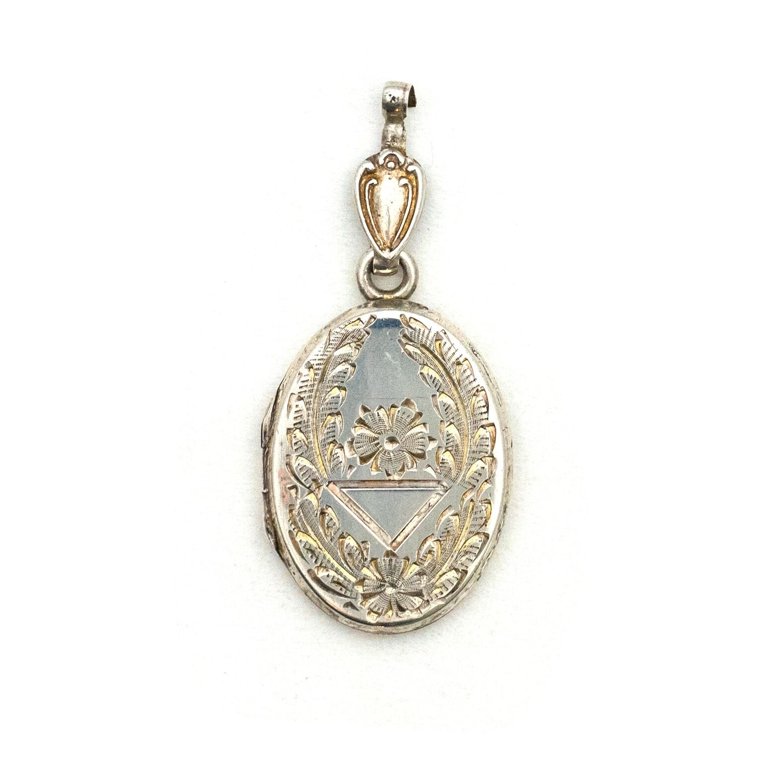 Petite Sterling Silver Oval Wreath Locket