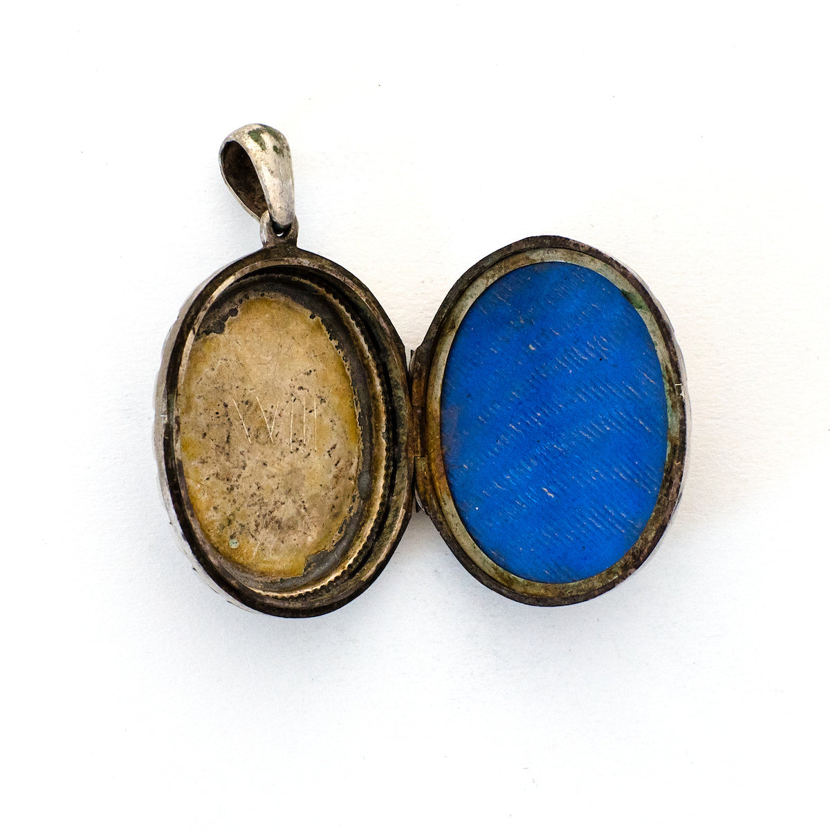 Classic Silver Oval Locket