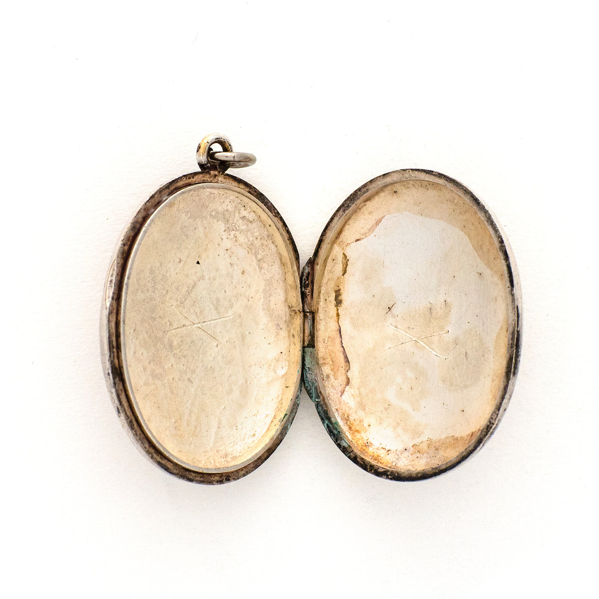 Seashell Pattern Locket