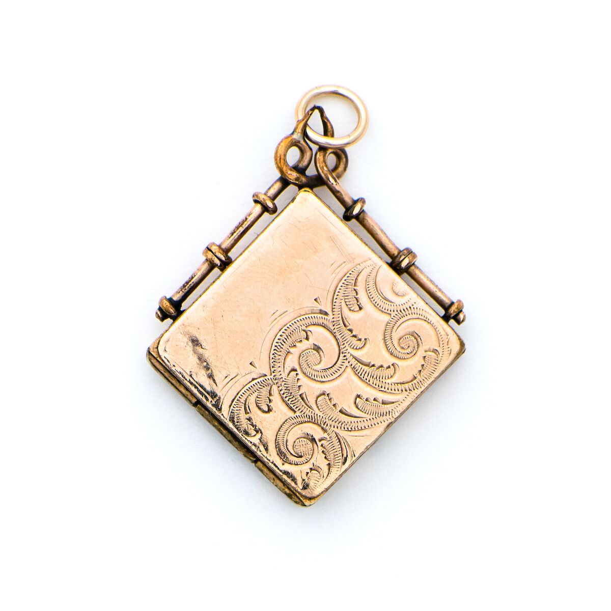 Waves Locket