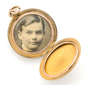 Pearl Quilt Locket