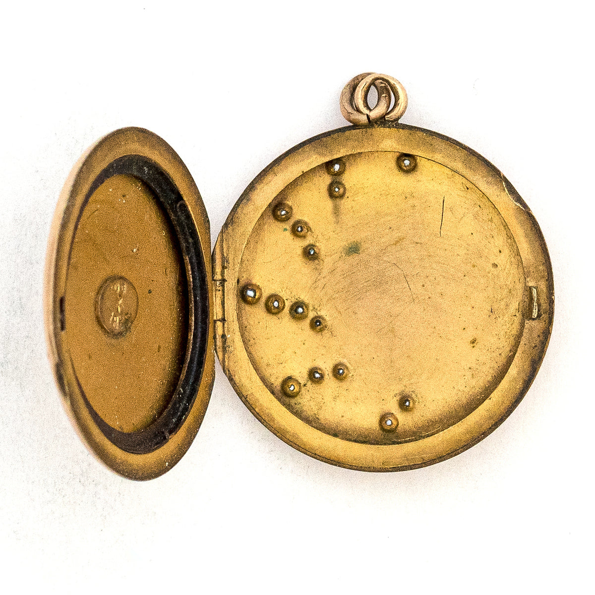 Pearl Trumpet Vine Locket