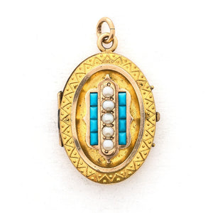 This oval locket features 5 pearls set above 8 turquoise baguettes with a zigzag pattern around the edge creating a dynamic three dimensional design. It opens to hold two photos, includes both original frames and pairs perfectly with one of our antique gold fill chains.  Front Locket View