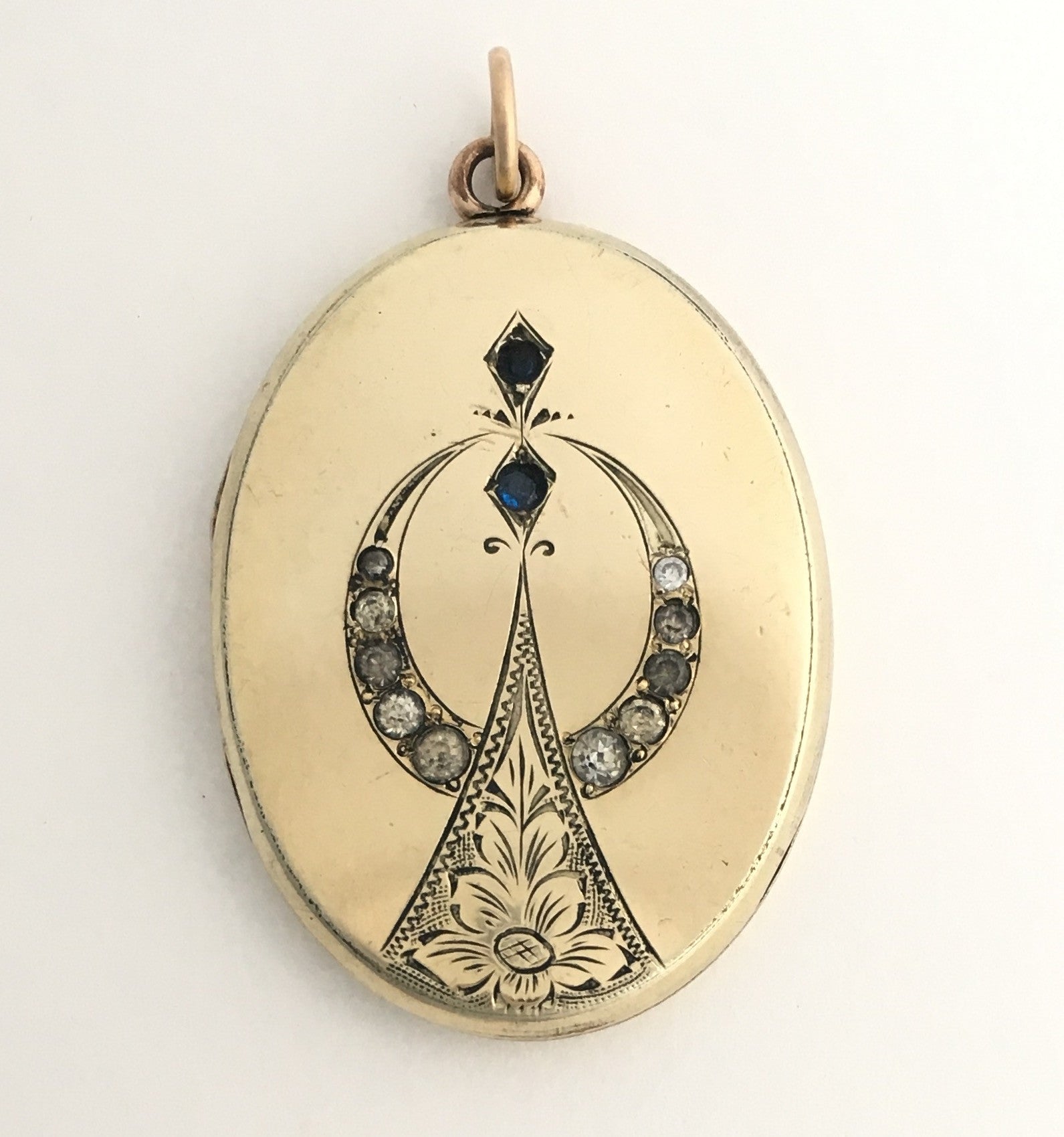 The Queen Locket