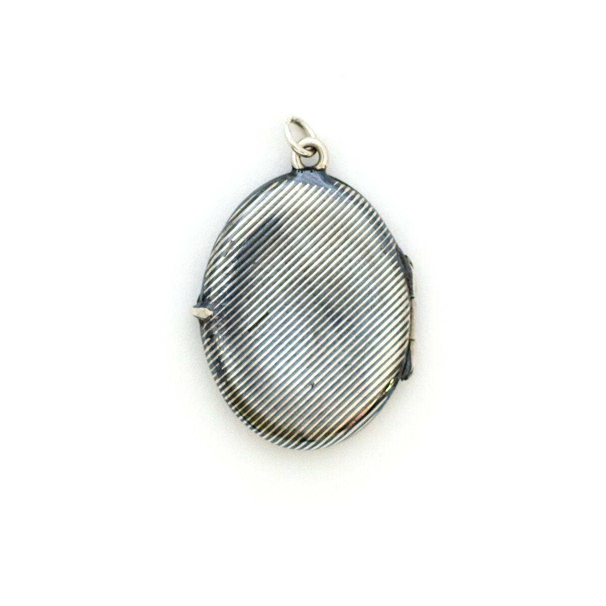 Niello Pinstripe Oval Locket