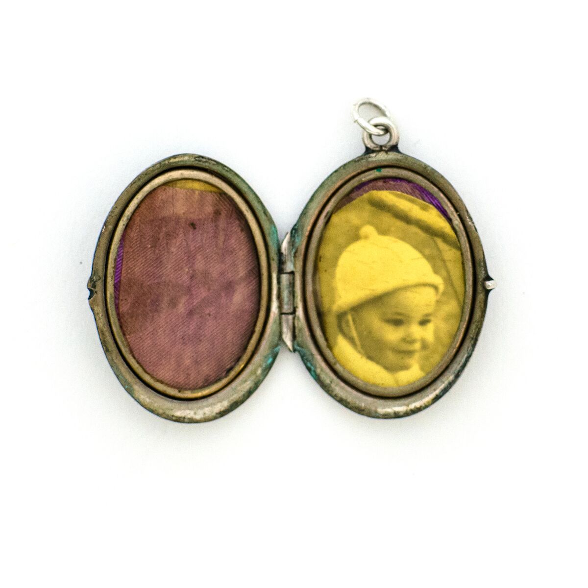 Niello Pinstripe Oval Locket