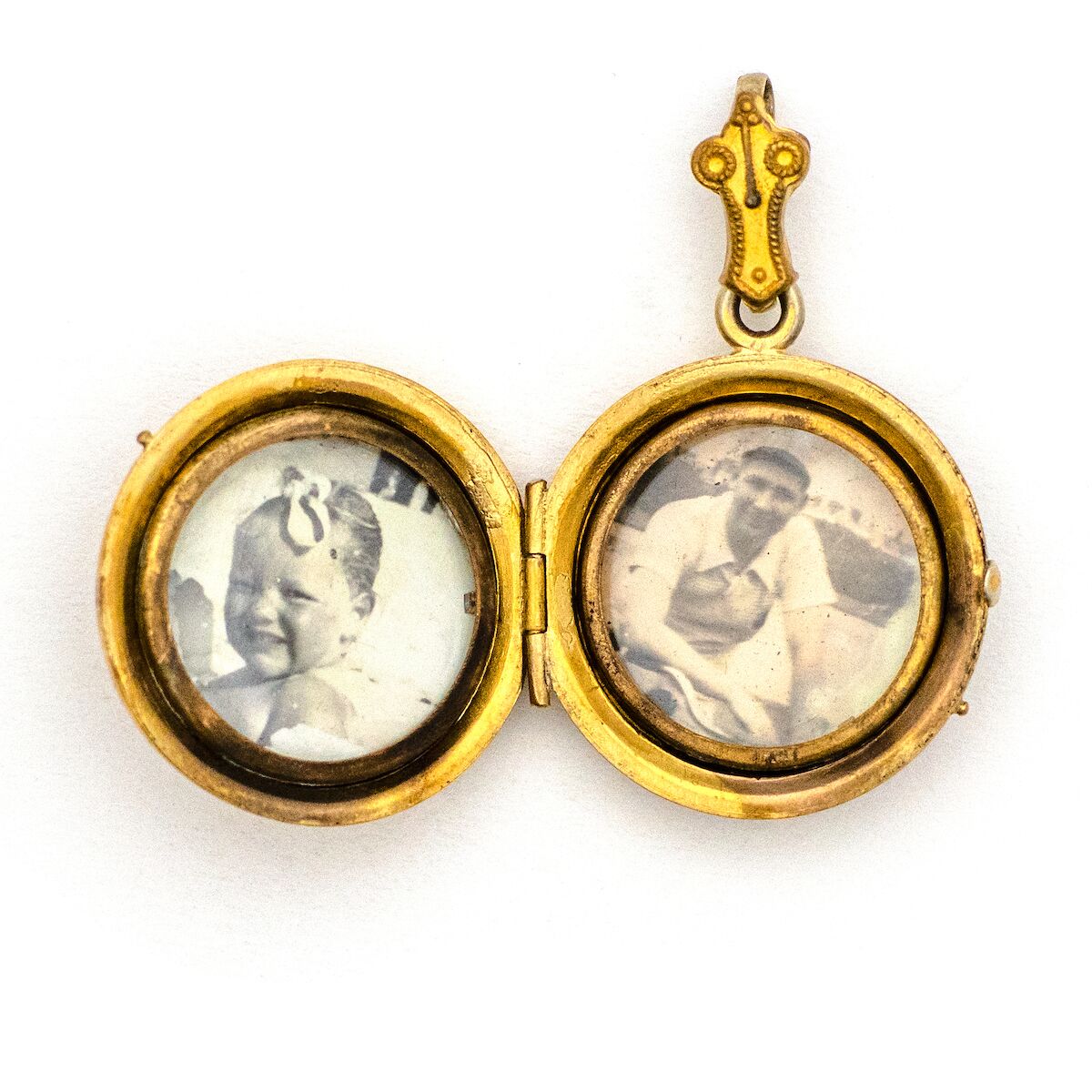 Earth & Wind Locket