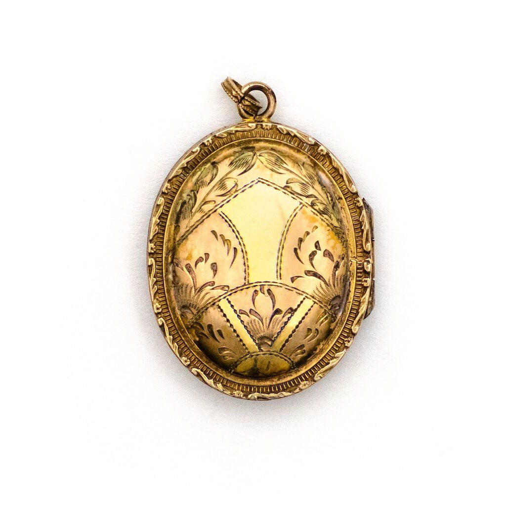 Oval Fan Locket