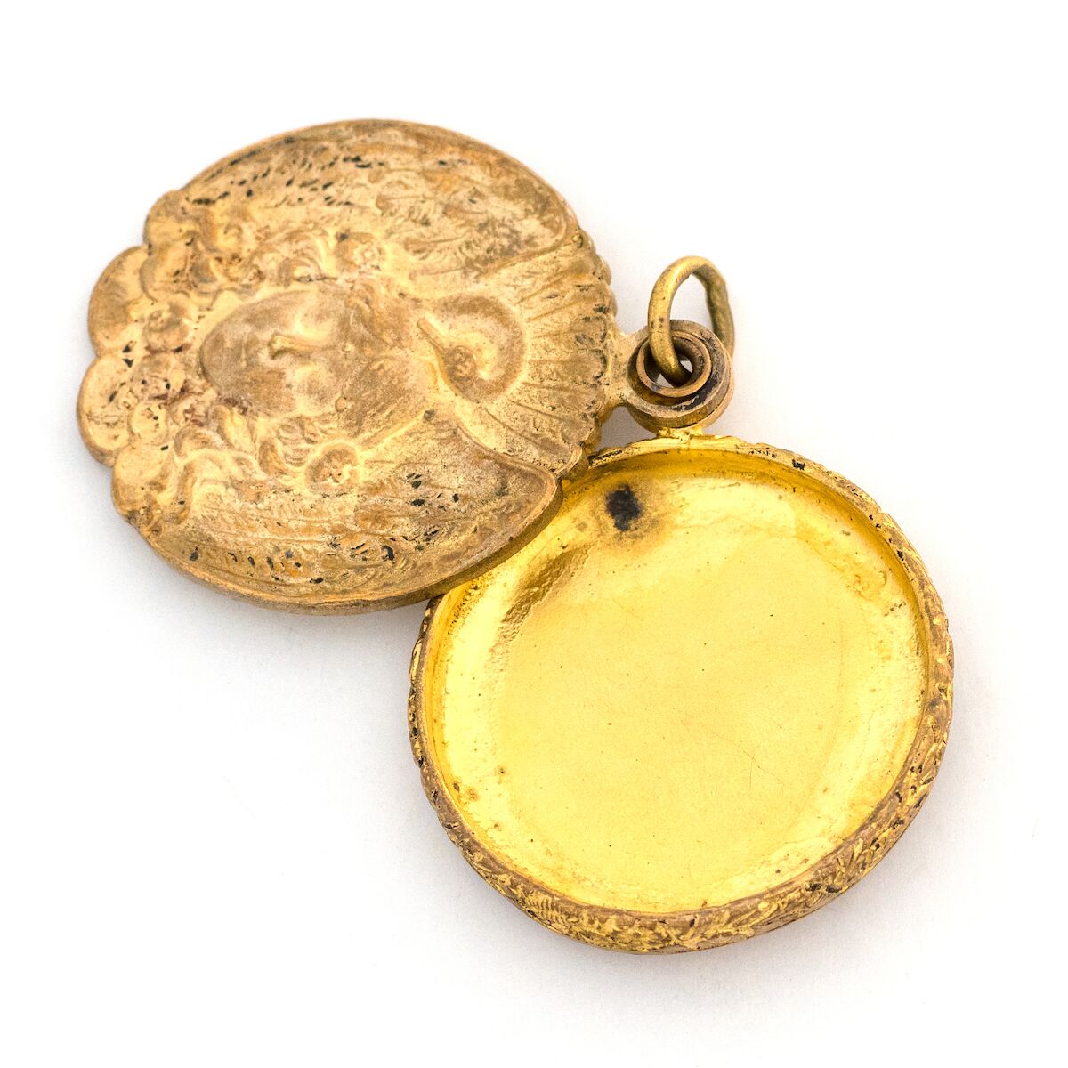 Lady & the Swan Locket